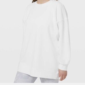 NWOT Lululemon pure white perfectly oversized crew sweatshirt. Size 10.
